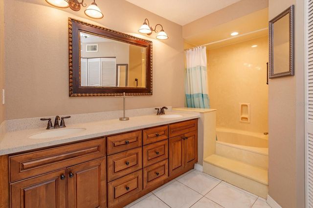 6128 RAINTREE DRIVE L2, Orlando, FL 32822