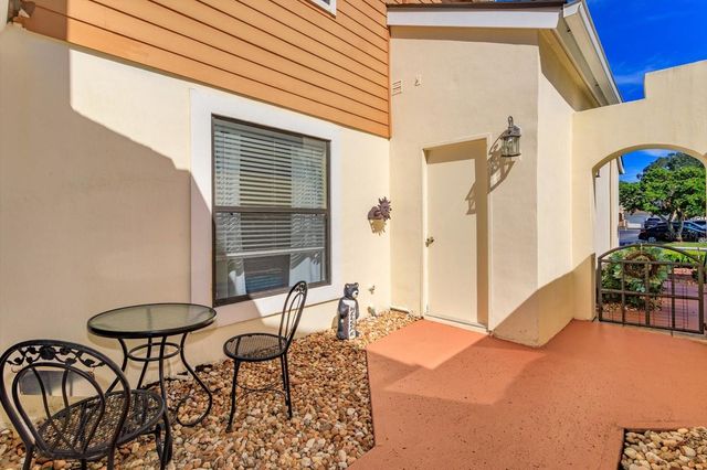 6128 RAINTREE DRIVE L2, Orlando, FL 32822