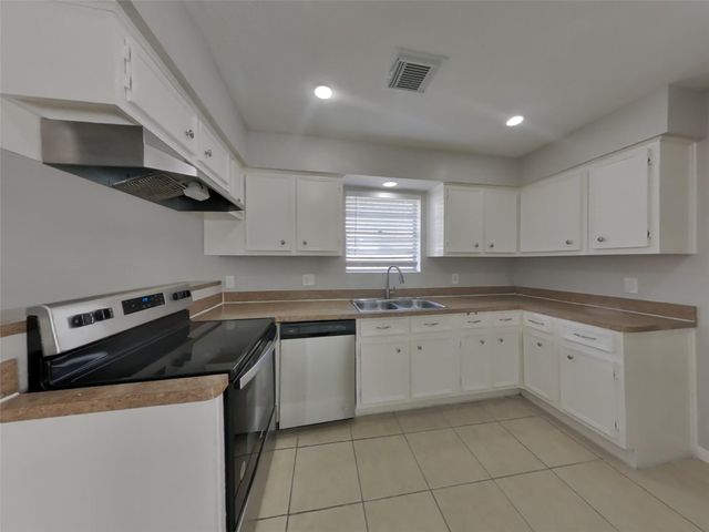 14218 Overbrook Lane, Houston, TX 77077