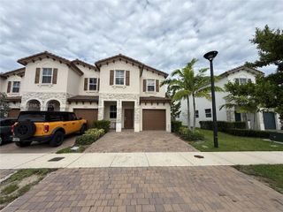 12856 NW 22nd Pl 12856, Miami, FL 33167
