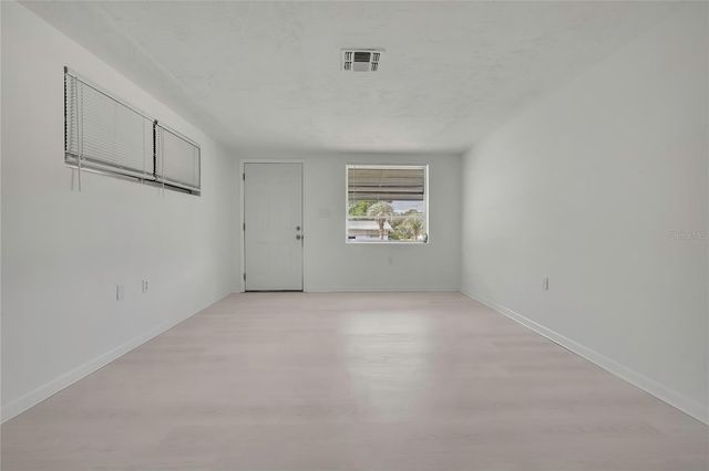 1 E MURRAY STREET, Beverly Hills, FL 34465