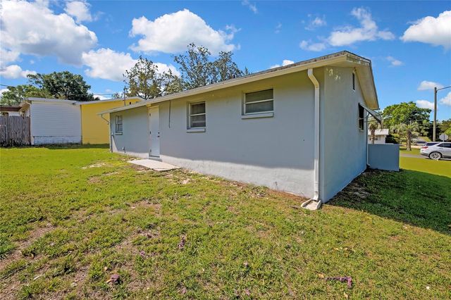 1 E MURRAY STREET, Beverly Hills, FL 34465