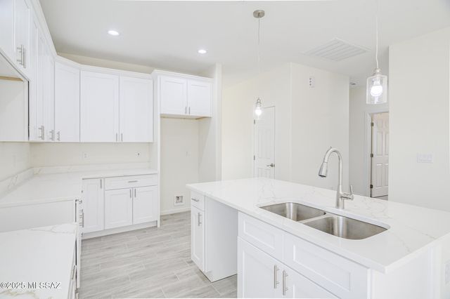 218 S Atlanta Street, Vail, AZ 85641