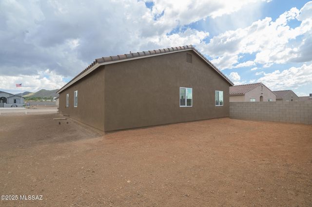 218 S Atlanta Street, Vail, AZ 85641