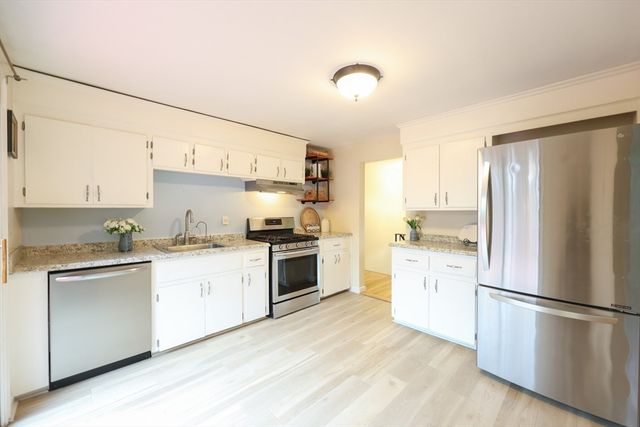 262 Daniels St, Franklin, MA 02038