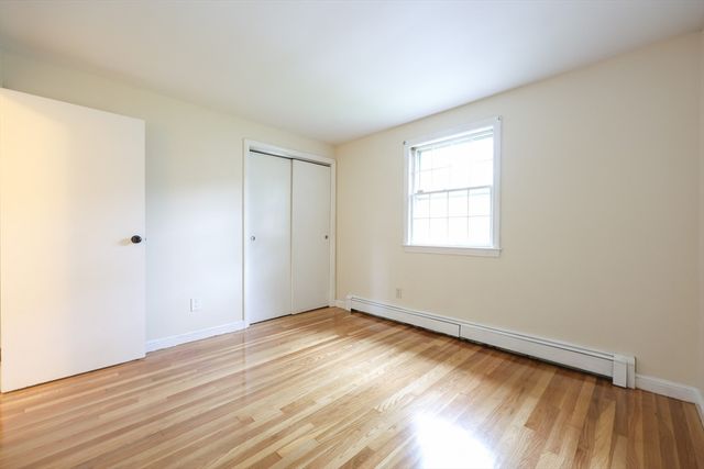 262 Daniels St, Franklin, MA 02038