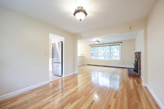 262 Daniels St, Franklin, MA 02038