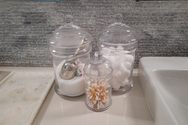 3040 N Ocean Blvd N105, Fort Lauderdale, FL 33308