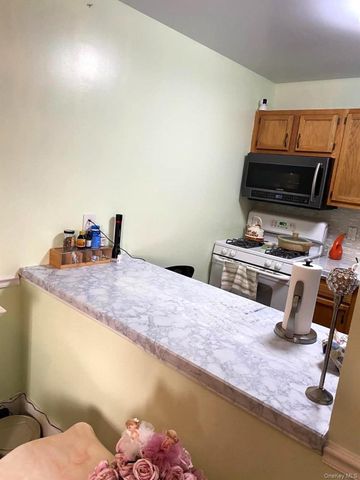 325 Beach 42nd Street, Far Rockaway, NY 11691