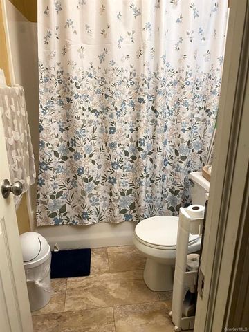 325 Beach 42nd Street, Far Rockaway, NY 11691