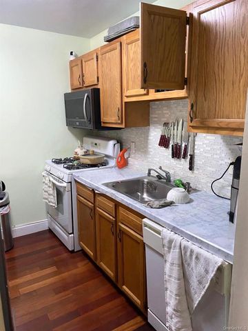 325 Beach 42nd Street, Far Rockaway, NY 11691