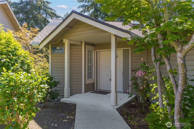 18585 NE 57th Street, Redmond, WA 98052