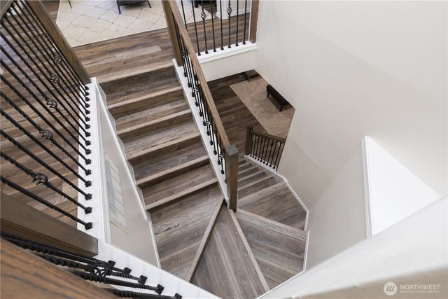 18585 NE 57th Street, Redmond, WA 98052