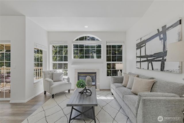 18585 NE 57th Street, Redmond, WA 98052