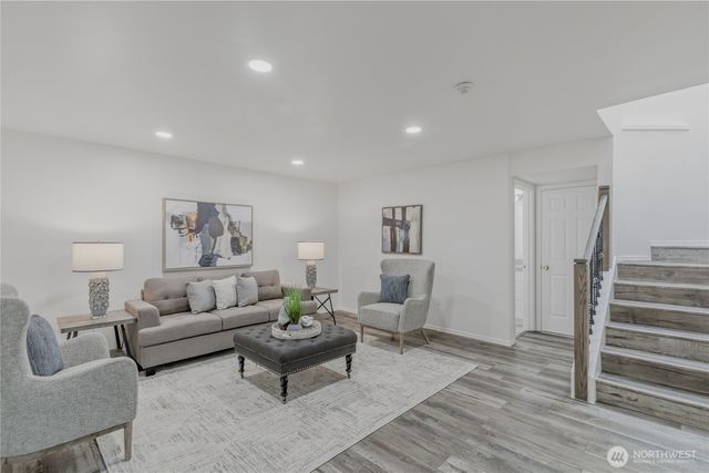 18585 NE 57th Street, Redmond, WA 98052