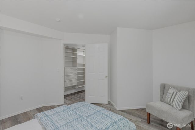 18585 NE 57th Street, Redmond, WA 98052