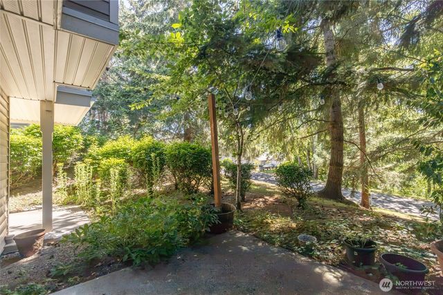 18585 NE 57th Street, Redmond, WA 98052