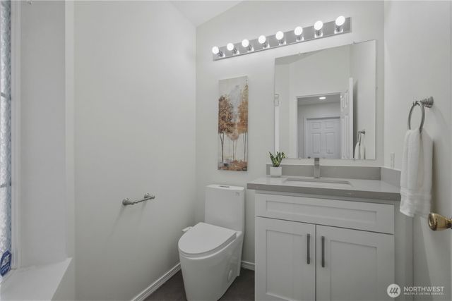 18585 NE 57th Street, Redmond, WA 98052