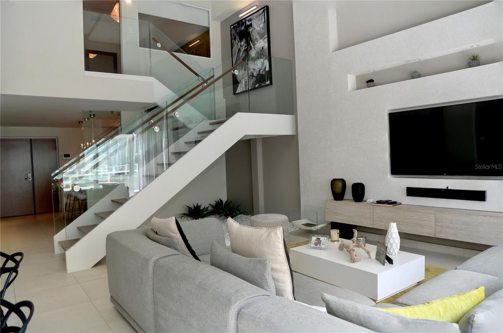 25 Paseo Caribe BAHIA PLAZA 402, San Juan, PR 00901