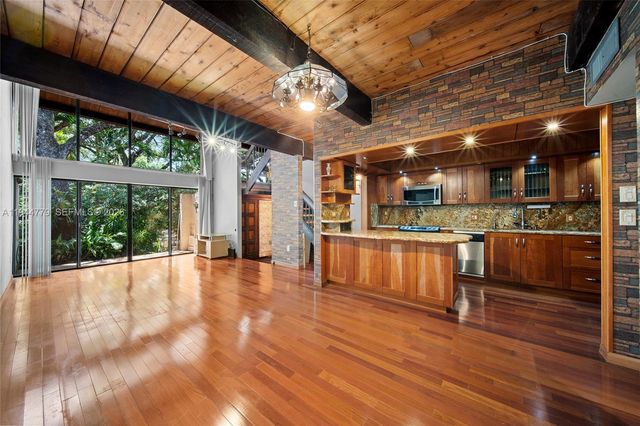 19432 NE 26th Ave 92D, Miami, FL 33180