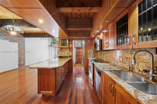 19432 NE 26th Ave 92D, Miami, FL 33180