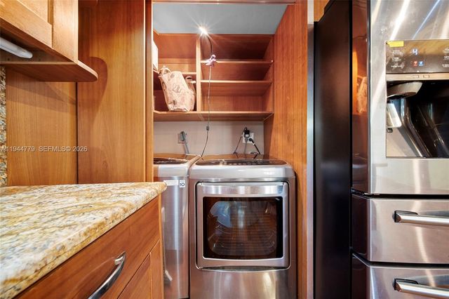 19432 NE 26th Ave 92D, Miami, FL 33180