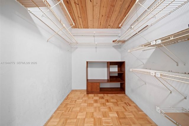 19432 NE 26th Ave 92D, Miami, FL 33180