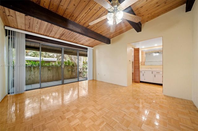 19432 NE 26th Ave 92D, Miami, FL 33180