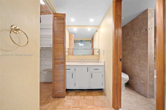 19432 NE 26th Ave 92D, Miami, FL 33180