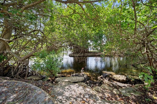 19432 NE 26th Ave 92D, Miami, FL 33180