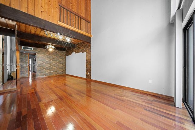 19432 NE 26th Ave 92D, Miami, FL 33180