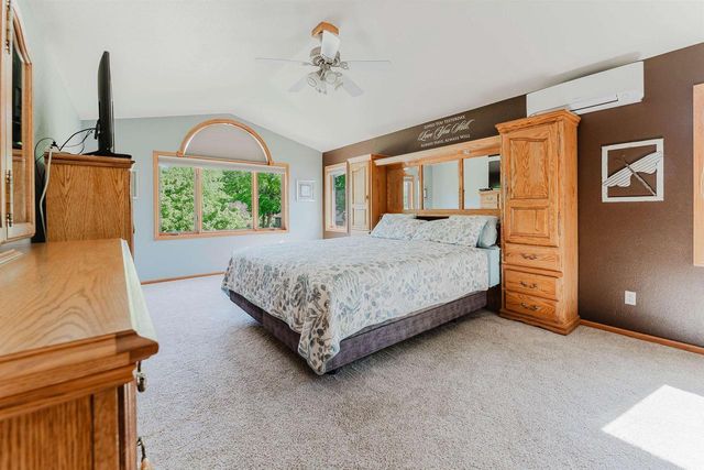 2545 GASLIGHT COURT, Oshkosh, WI 54904