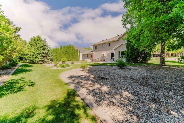 2545 GASLIGHT COURT, Oshkosh, WI 54904