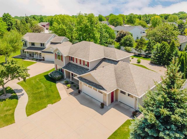 2545 GASLIGHT COURT, Oshkosh, WI 54904