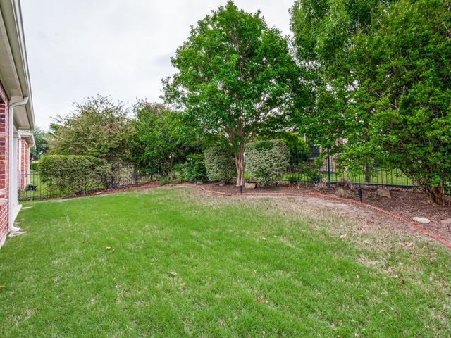 1649 Antelope Hills Drive, Frisco, TX 75036