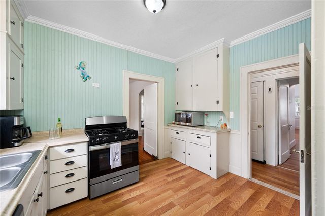 1225 11TH STREET N, St Petersburg, FL 33705