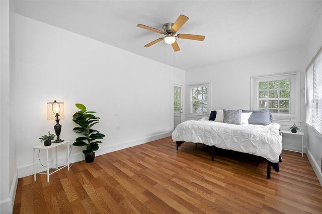 1225 11TH STREET N, St Petersburg, FL 33705