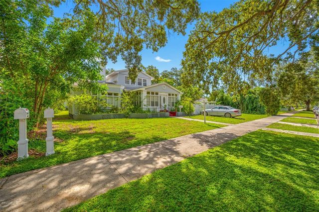 1225 11TH STREET N, St Petersburg, FL 33705