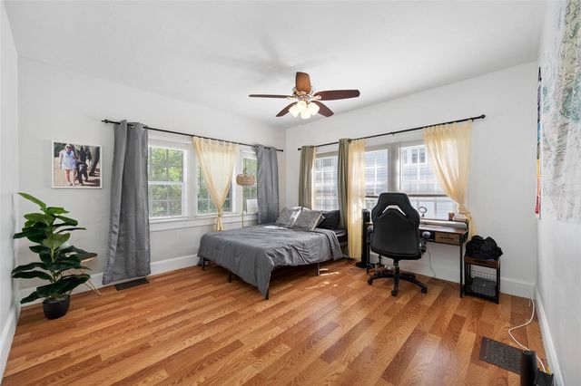 1225 11TH STREET N, St Petersburg, FL 33705