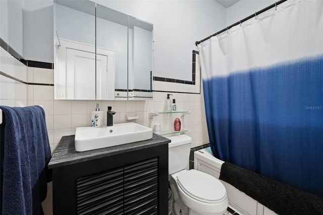 1225 11TH STREET N, St Petersburg, FL 33705