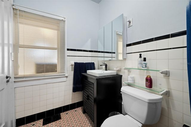 1225 11TH STREET N, St Petersburg, FL 33705