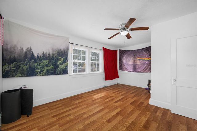 1225 11TH STREET N, St Petersburg, FL 33705