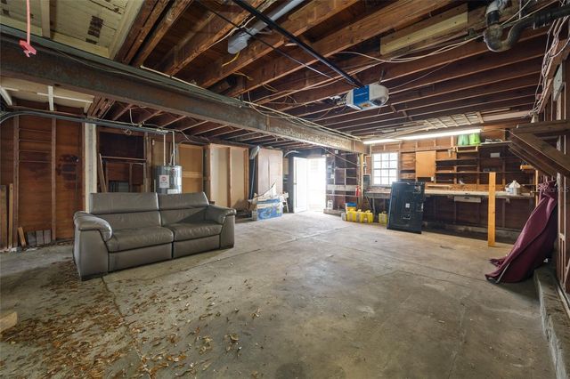 1225 11TH STREET N, St Petersburg, FL 33705