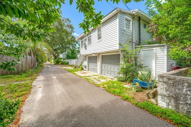 1225 11TH STREET N, St Petersburg, FL 33705