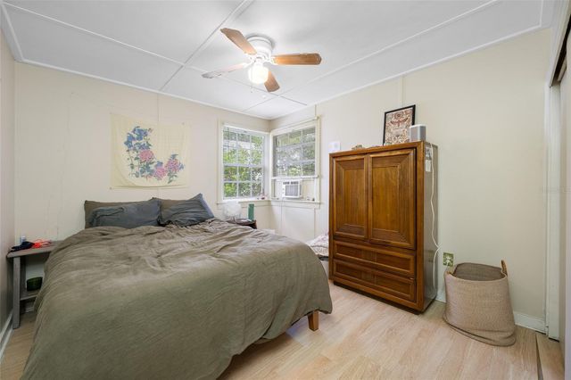 1225 11TH STREET N, St Petersburg, FL 33705