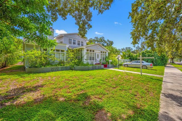 1225 11TH STREET N, St Petersburg, FL 33705