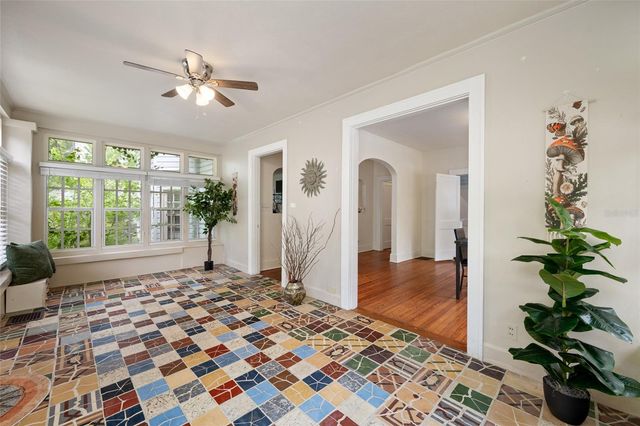 1225 11TH STREET N, St Petersburg, FL 33705