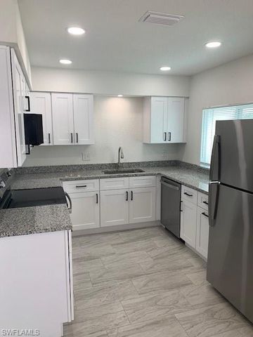 11460 Summerwinds CT, Fort Myers, FL 33908