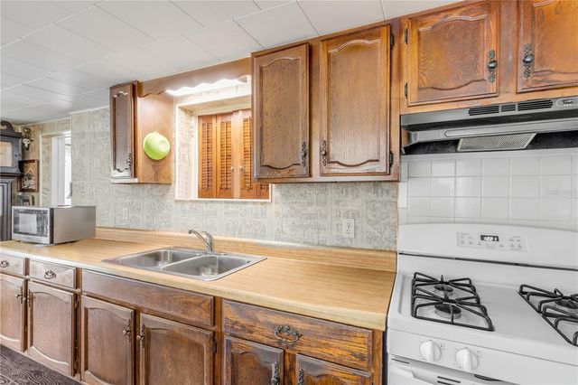 204 CONDICT DRIVE, New Smyrna Beach, FL 32169