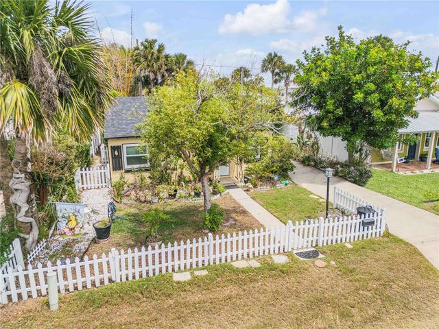 204 CONDICT DRIVE, New Smyrna Beach, FL 32169